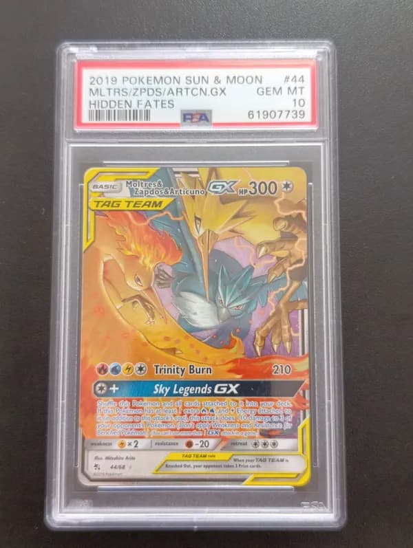 PSA 10 Hidden Fates Moltres Articuno Zapdos