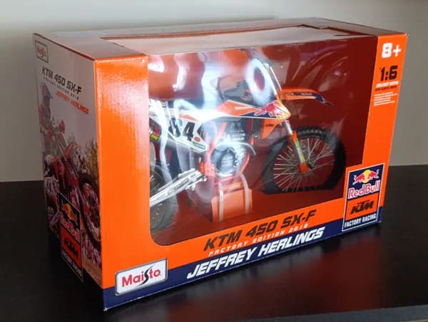 Maisto KTM 450 SX-F 1:6 scale image 4