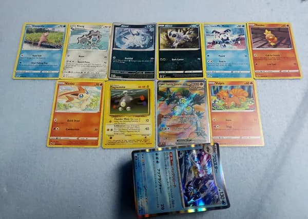 Vintage magnemite lot (×100 cards)