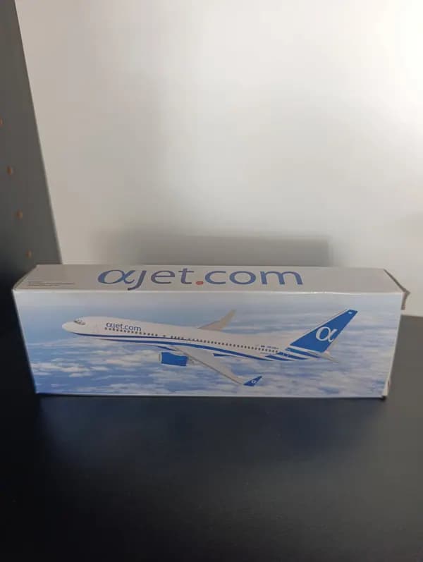 1:200 Ajet Ex-Helios plastic model Airplane Boeing 737-800 image 5