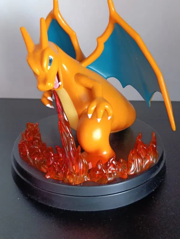 Charizard Figure image 3