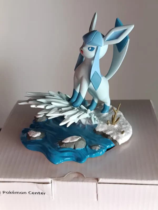 Pokemon Center Glaceon Figure image 5