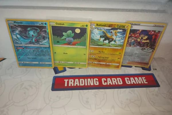 Oddish 2019 pokemon bundle image 2